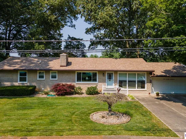 435 S Deepwood Dr, Radcliff, KY 40160