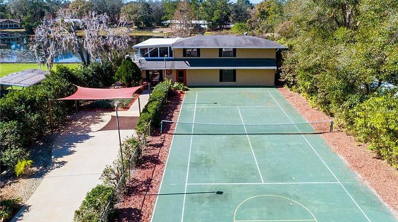 1st image of 22 Lake Ruby Dr