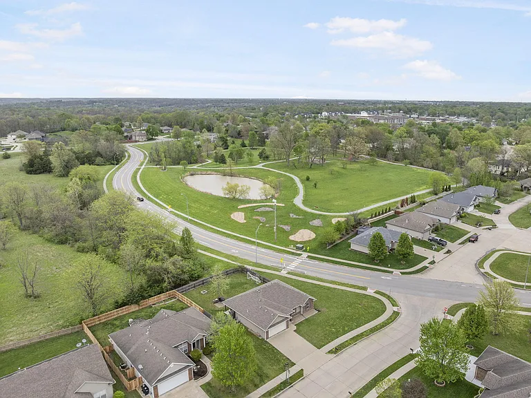 5103 Whitefish Dr — Photo 3