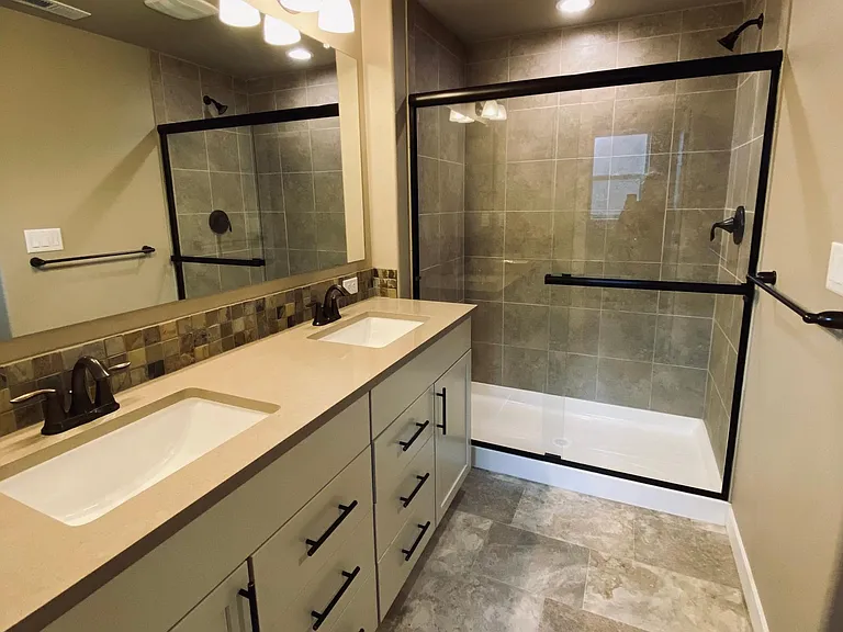 4467 SW Salmon Pl — Photo 8