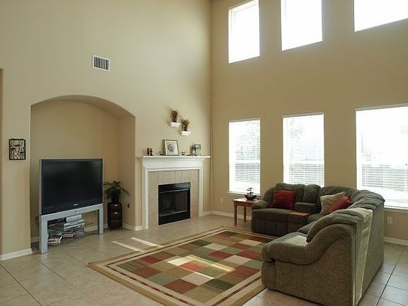 4th image of 2410 Tumbling River Dr