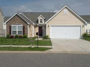 203 Burr Dr, Byron, GA 31008