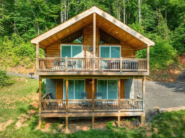 152 Mae Dr, Stanardsville, VA 22973