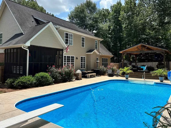 517 Woodridge Trl, Oxford, AL 36203