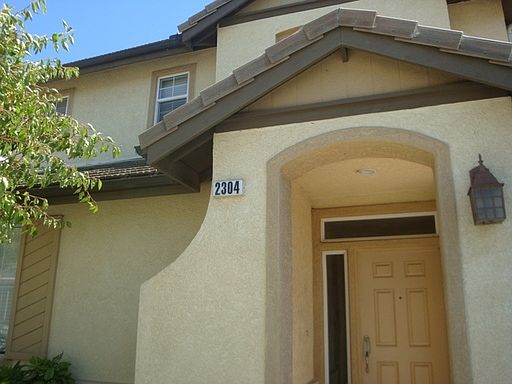 2nd image of 2304 S Nightshade Ln