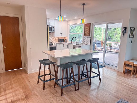 5th image of 3899 Bosque Ct