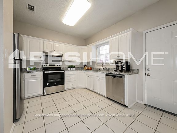 2nd image of 4919 Cedarbrier Dr