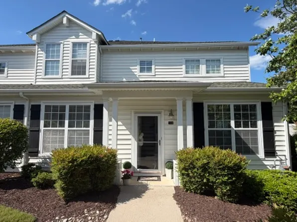 1028 Grace Hill Dr, Virginia Beach, VA 23455