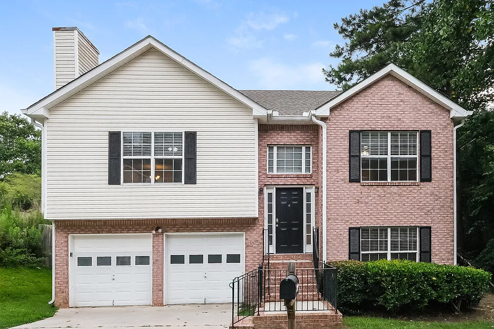 3 bed, 2.5 bath, 1460 sqft, $1,985 — Photo 1