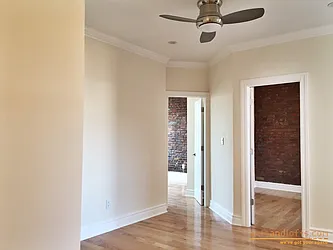 Rented by aptsandlofts.com