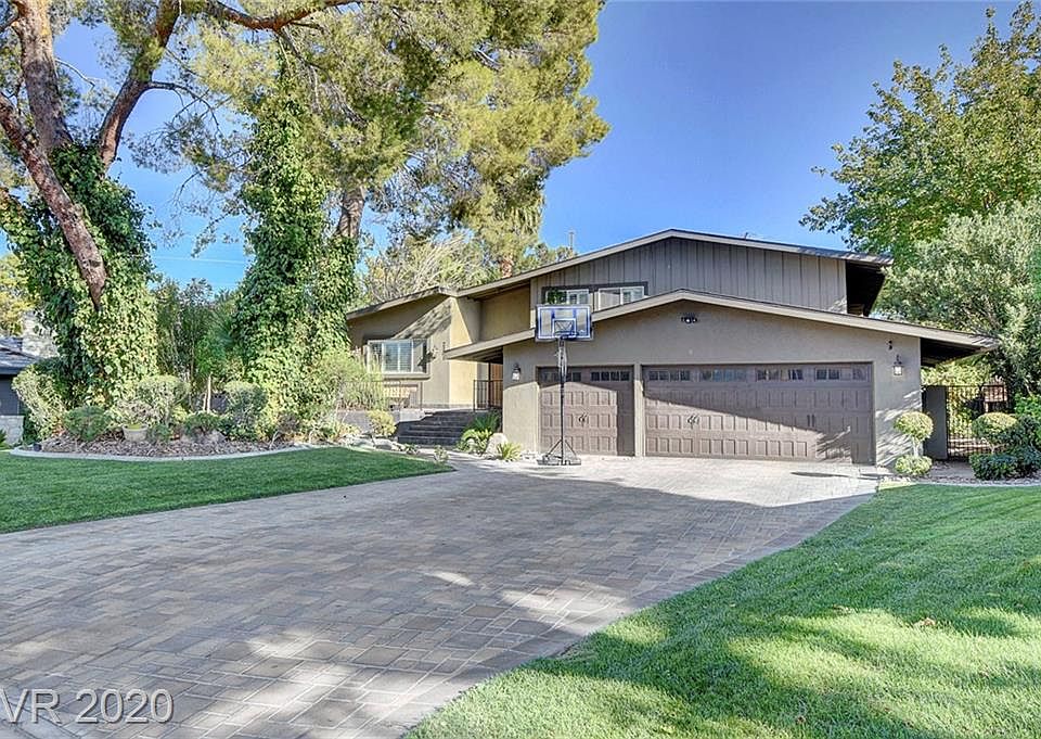 1st image of 2301 Driftwood Dr