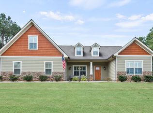 46 Gracie Gardens Ct, Newnan, GA 30263