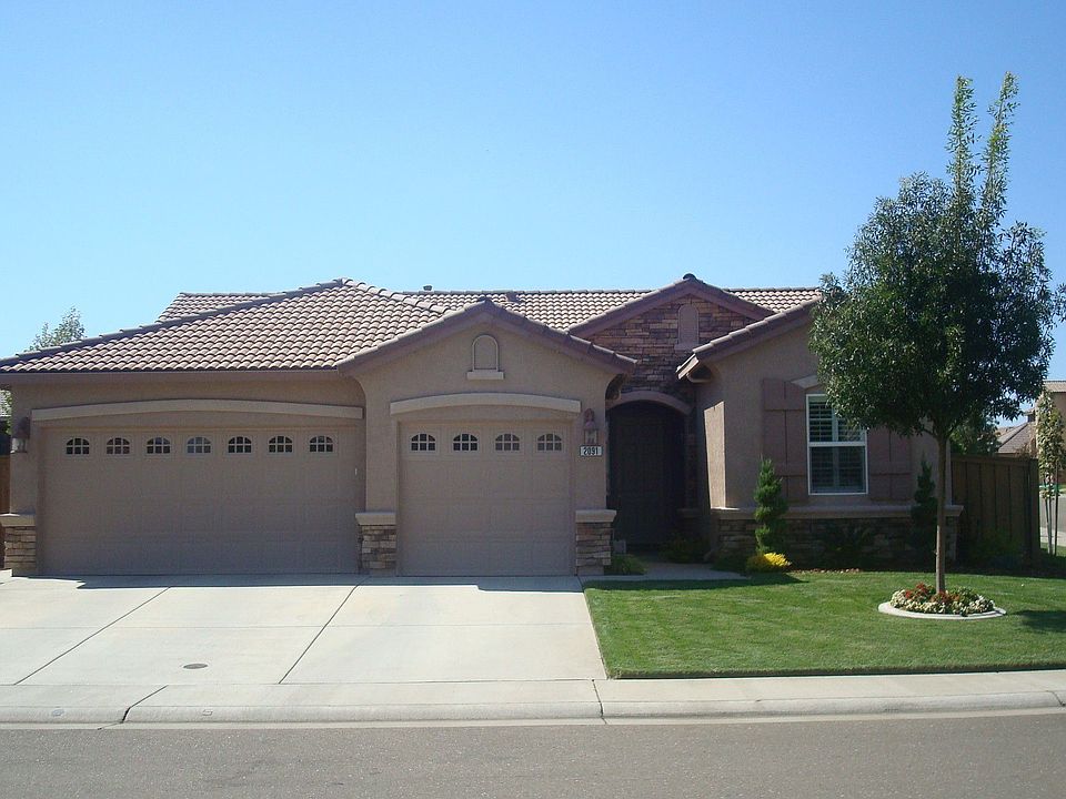 Gorgeous Home on Large Private Corner Lot