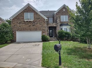 10114 Whiteburn Ct, Charlotte, NC 28278