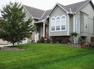 2340 SW River Spring Rd, Lees Summit, MO 64082