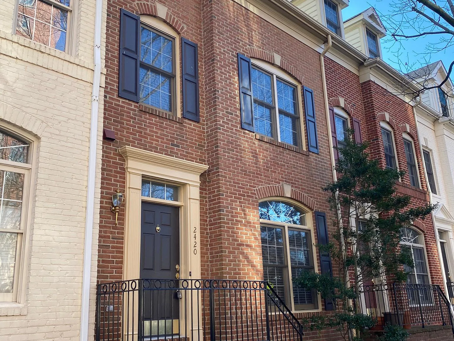 3 bed, 3.5 bath, 1828 sqft, $6,000 — Photo 2