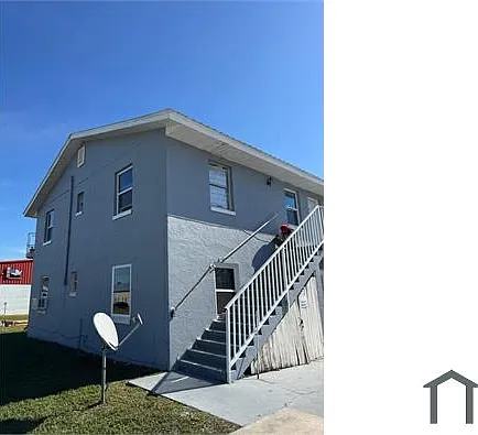 4131 Commercial Dr — Photo 1