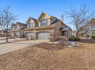 206 Springdale Ln, Bloomingdale, IL 60108