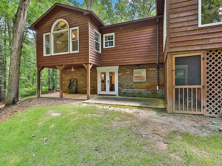 410 Thornton Lane — Photo 28