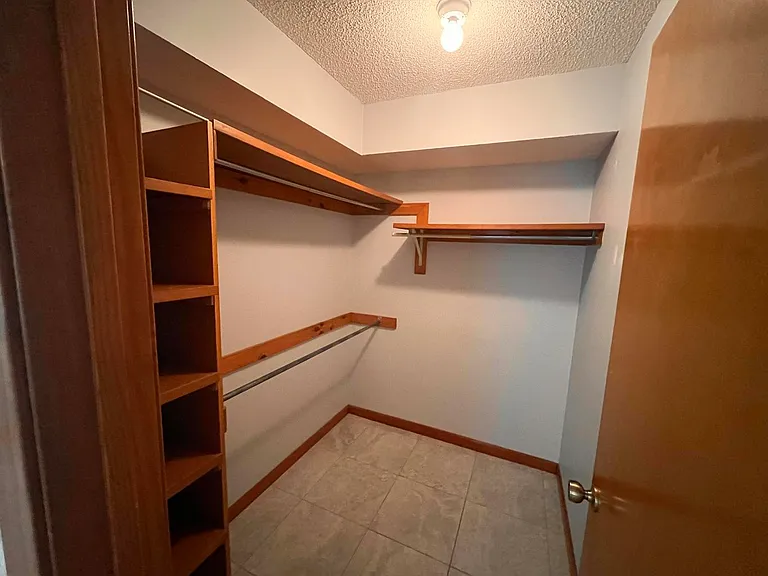 2904 Alpine Pl — Photo 13