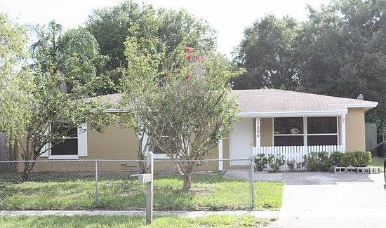2nd image of 1604 Adair St