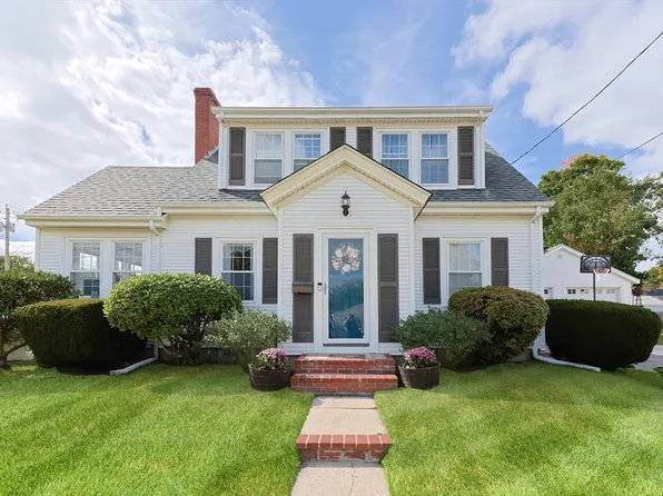 85 Wyola Rd, Swansea, MA 02777