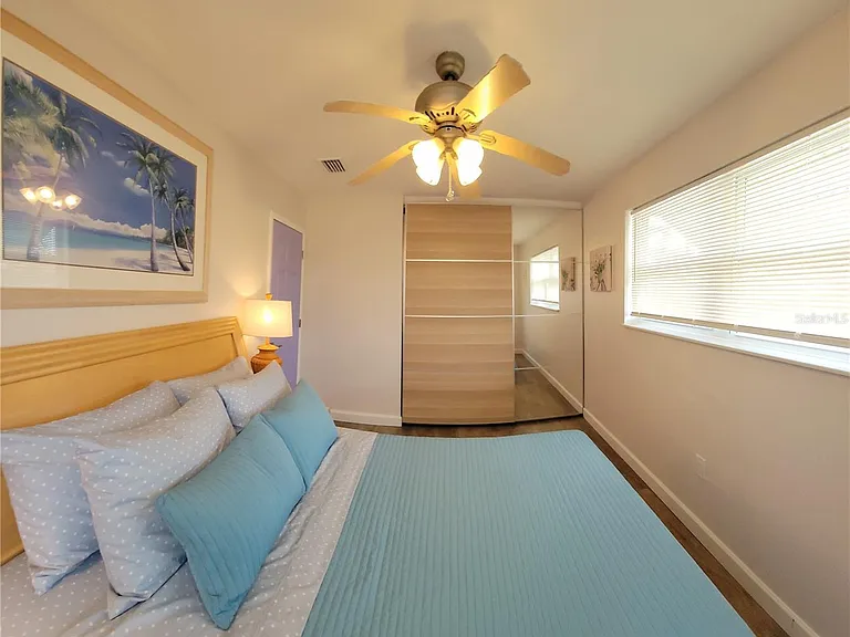 8134 Aero Ave — Photo 14