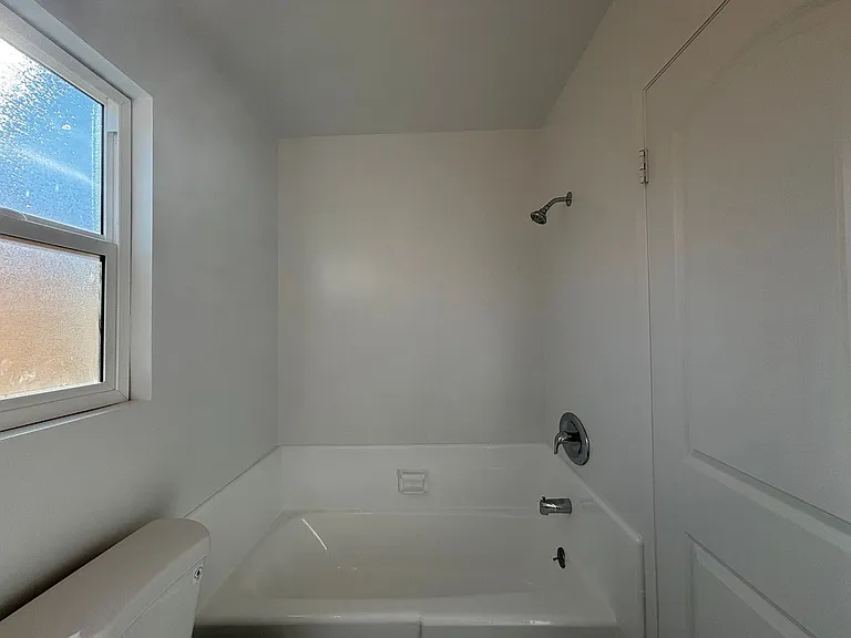 1163 Winchester Ave — Photo 21