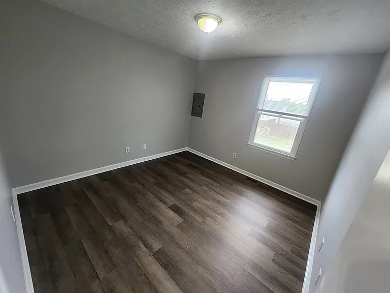 100 Beth Dr — Photo 7