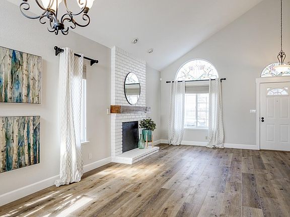 4th image of 2401 Mainsail Court