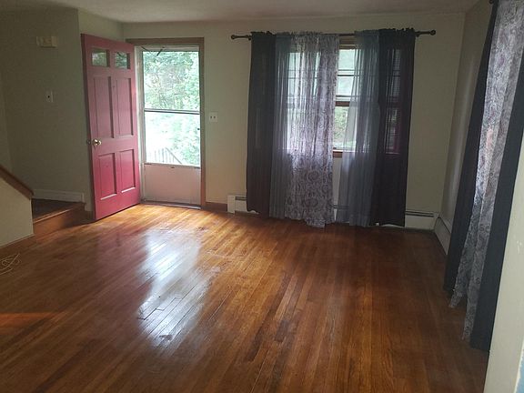 3rd image of 27 Pine St #B