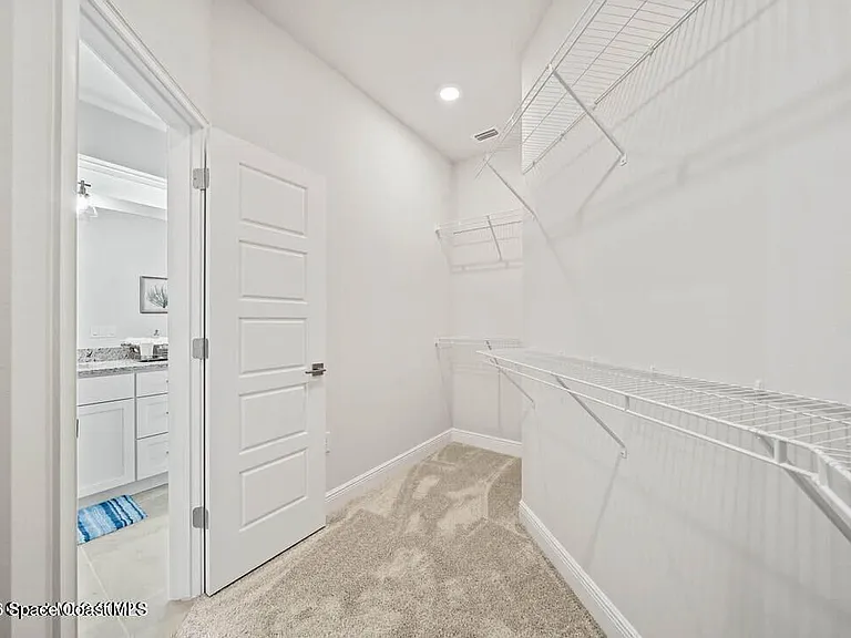 407 Cellini Ave NE — Photo 18