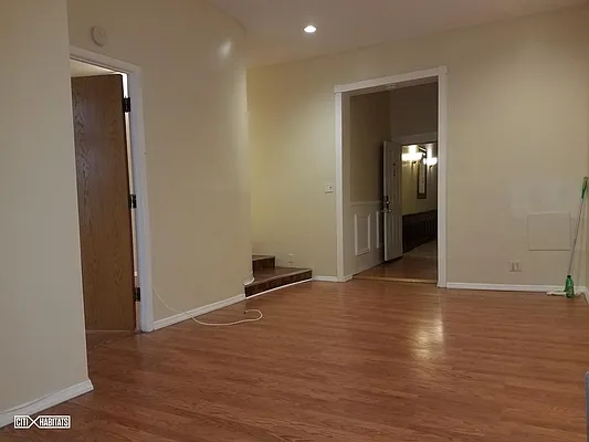 Rented by Citi Habitats | media 17