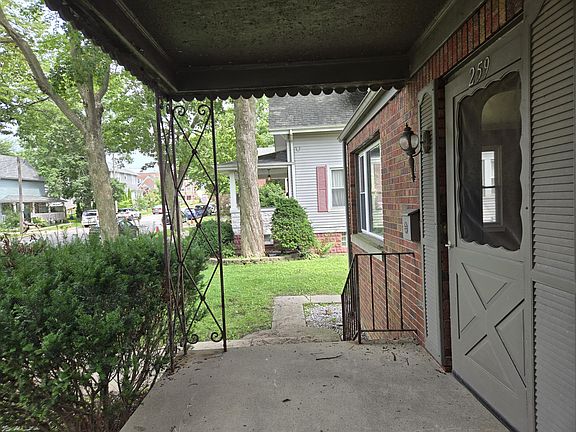 5th image of 259 Jefferson St