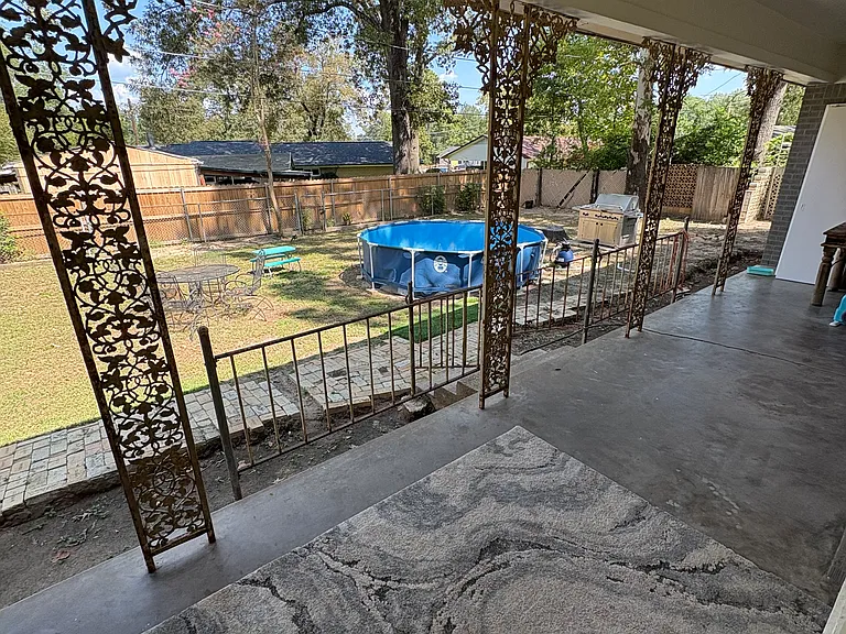 925 Maryland Dr — Photo 13