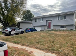 1401 Tammy Ln, Plattsmouth, NE 68048