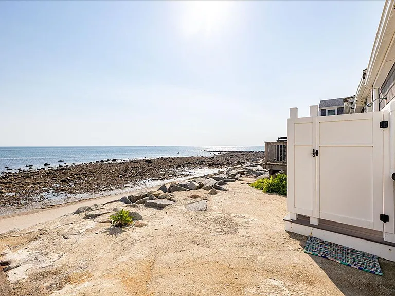490 Ocean St — Photo 32