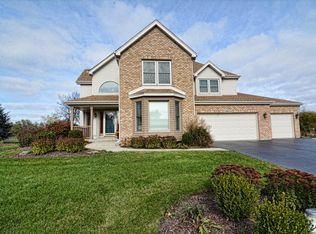 39W048 Grand Ave, Elgin, IL 60124