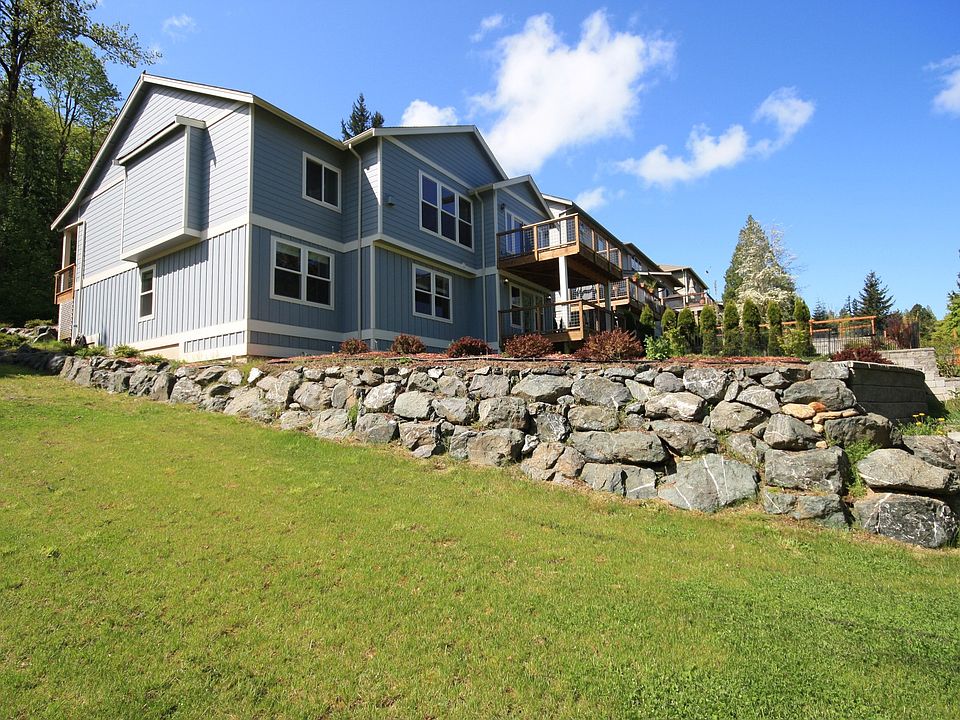 View of 2 of the 3 lots.