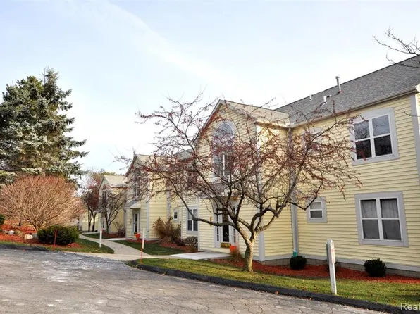 2225 S Huron Pkwy APT 4, Ann Arbor, MI 48104