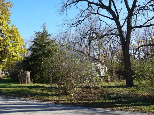 921 Maple Ave #1, Lisle, IL 60532