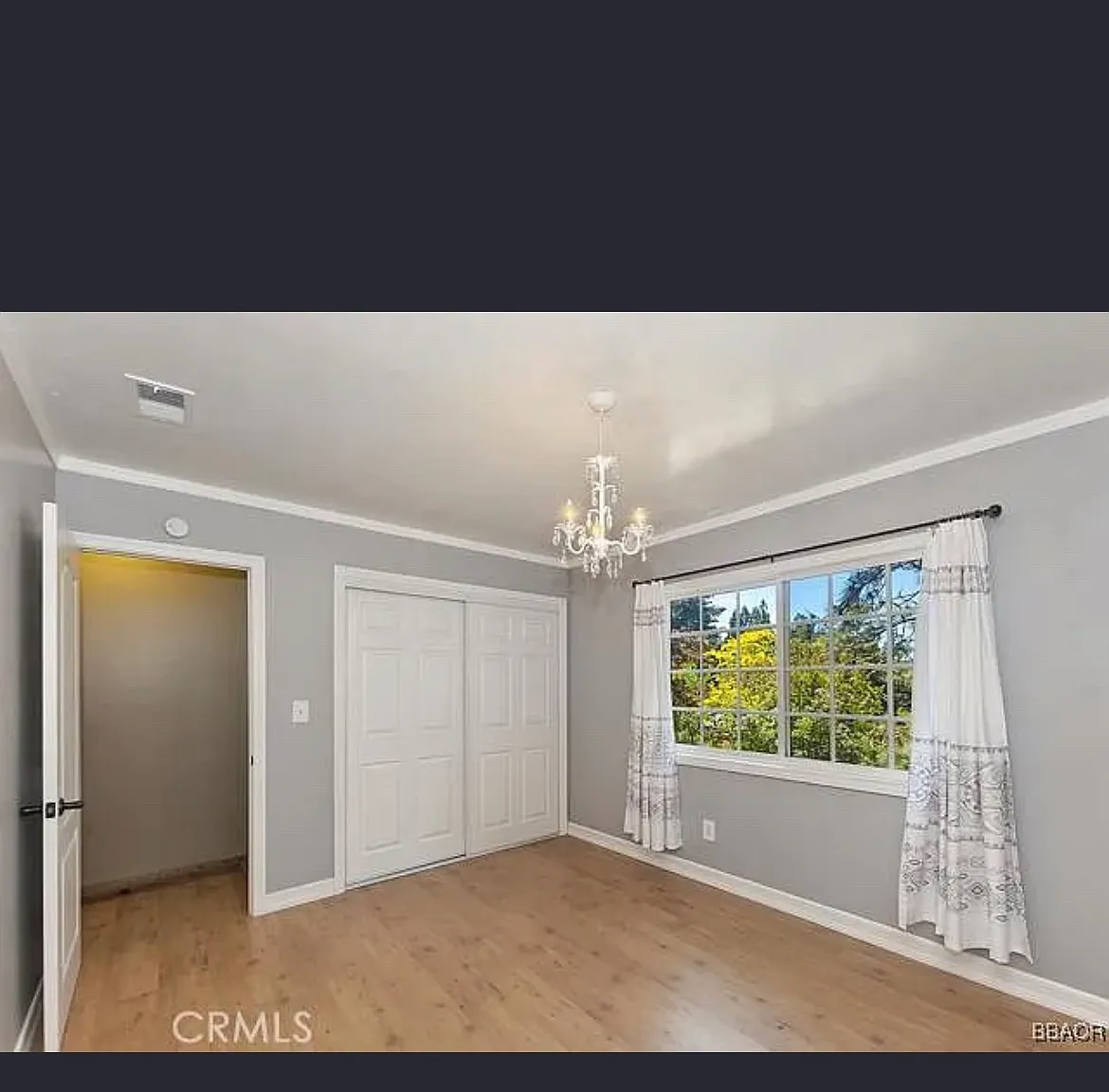 4 bed, 2.5 bath, $900 — Photo 2