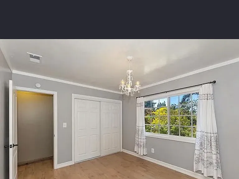 31000 Glen Oak Dr — Photo 2