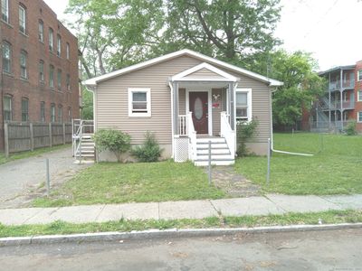 433 Garden Street, Hartford, CT, 06112