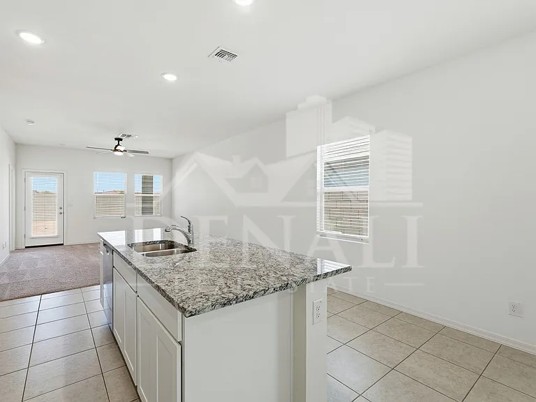 10941 N 165th Ave — Photo 10