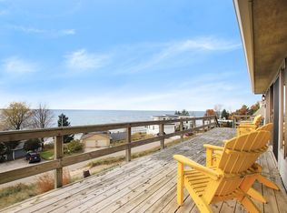 17714 N Shore Rd, Spring Lake, MI 49456