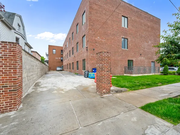 2335 Bath Avenue image 14 of 23