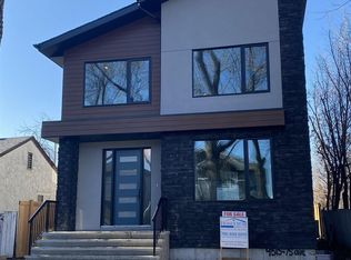 9515 75th Ave NW, Edmonton, AB T6E1H5
