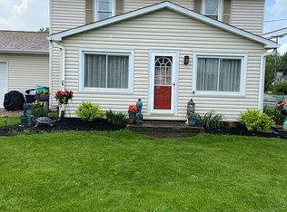 6054 Fulton Dr NW, Canton, OH 44718