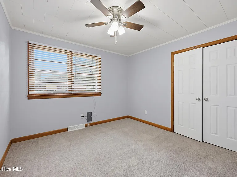 1813 Fearing Ave — Photo 12